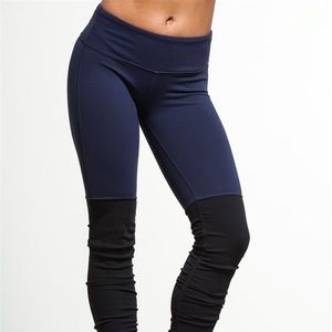 Alo Yoga Goddess Ribbed Legging